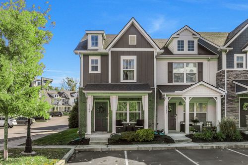1100 Lilly Valley Way, Nashville, TN, 37209-2581 | Card Image