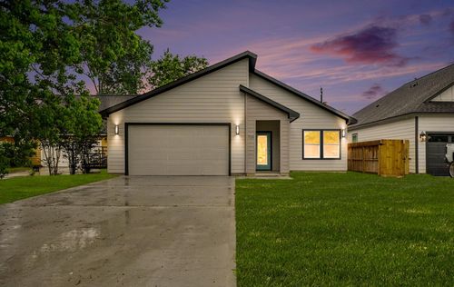 708 S Carroll St, La Porte, TX, 77571-5829 | Card Image