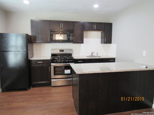 6-1024 Woodlawn Ave, San Antonio, TX, 78201-5890 | Card Image