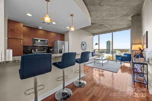 unit-1509-210 N Church St, Charlotte, NC, 28202-2267 | Card Image