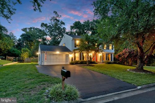 10302 Galpin Ct, GREAT FALLS, VA, 22066-2401 | Card Image