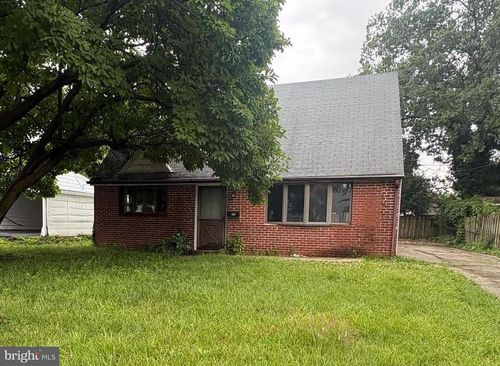 846 Bobwhite Ln, SECANE, PA, 19018-3301 | Card Image