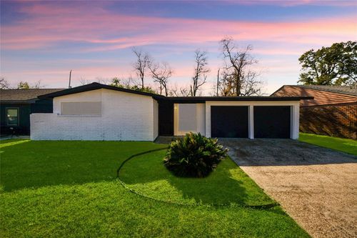 3727 Prudence Dr, Houston, TX, 77045-5531 | Card Image