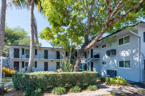 1-8-806 Ne 16th Place, Fort Lauderdale, FL,  | Card Image