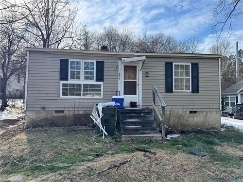 604 English St, Thomasville, NC, 27360-5023 | Card Image