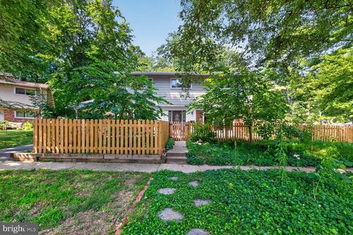 220 Thistle Dr, SILVER SPRING, MD, 20901-1648 | Card Image