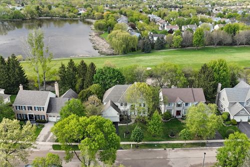 7452 Bittersweet Dr, Gurnee, IL, 60031-5108 | Card Image