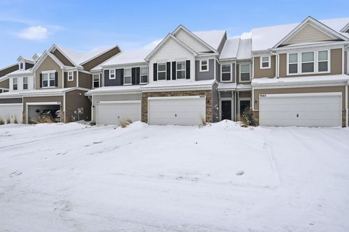 9669 4th Street Ln N, Lake Elmo, MN, 55042-4524 | Card Image