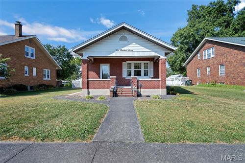 407 Morrison Ave, Waterloo, IL, 62298-1618 | Card Image