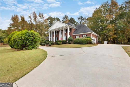 110 Emerald Lake Dr, Fayetteville, GA, 30215-5061 | Card Image