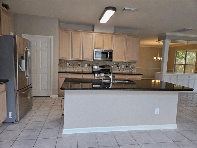 16515 Nightingale Falls Ct, House other with 4 bedrooms, 3 bathrooms and 2 parking in Cypress TX | Image 9