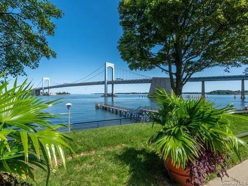 10-33 Burton St, Beechhurst, NY, 11357 | Card Image