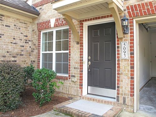 5093 Wyngate Village Dr, Winston Salem, NC, 27103-5253 | Card Image