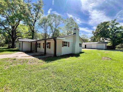 285 Elm Street, House other with 3 bedrooms, 2 bathrooms and null parking in Vidor TX | Image 2