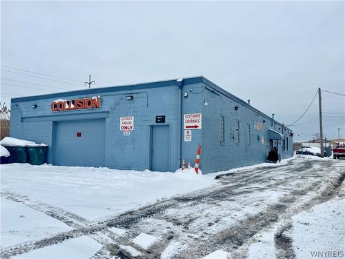 1719 William St, Buffalo, NY, 14206-1435 | Card Image