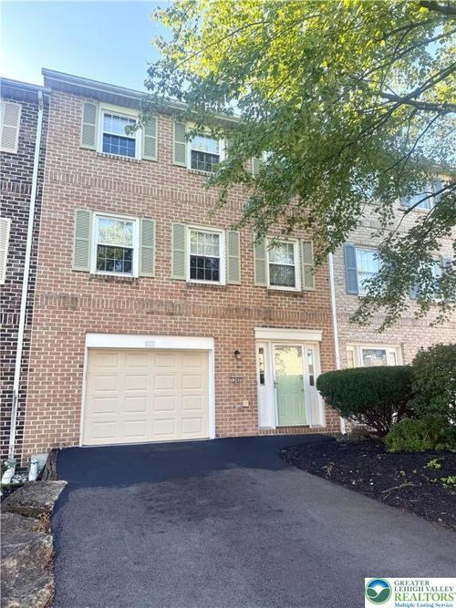 1045 Barnside Rd, ALLENTOWN, PA, 18103-6072 | Card Image