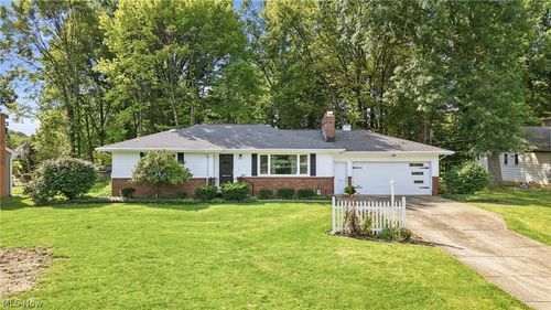 3861 Timber Ln, Youngstown, OH, 44511-2534 | Card Image