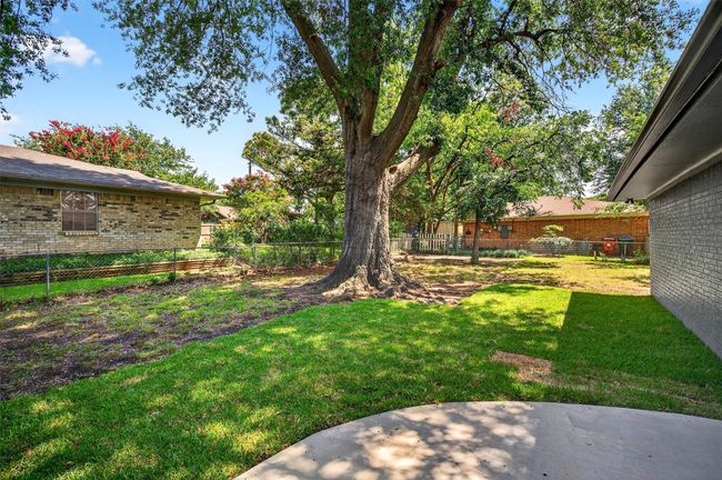 2705 N Ricketts St, House other with 3 bedrooms, 2 bathrooms and null parking in Sherman TX | Image 37
