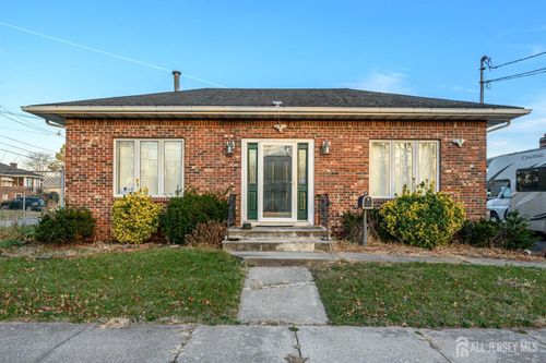 13 New York Ave, Colonia, NJ, 07067-1741 | Card Image