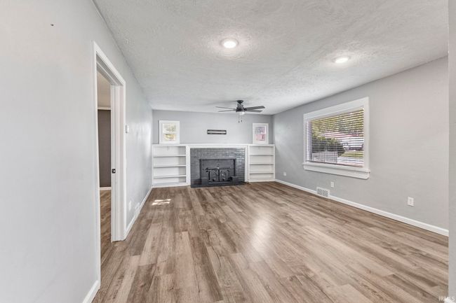 340 W Turner St, House other with 3 bedrooms, 3 bathrooms and null parking in Bloomfield IN | Image 12
