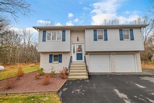 579 Adie Drive, Chestnuthill Twp, PA, 18330 | Card Image