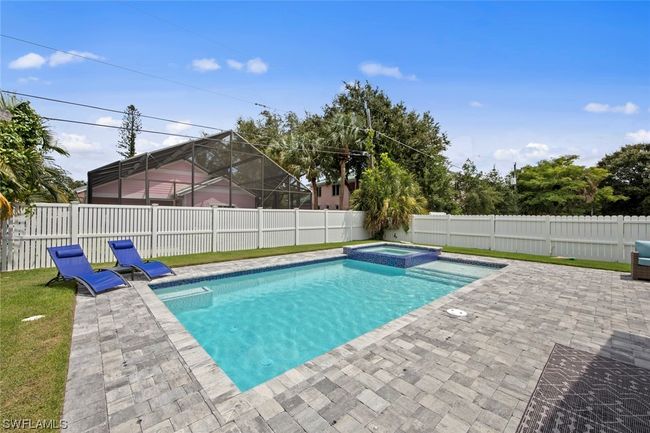 861 97th Avenue N, House other with 3 bedrooms, 3 bathrooms and null parking in Naples FL | Image 34