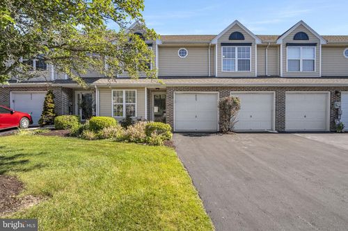 6443 Terrace Ct, HARRISBURG, PA, 17111-7025 | Card Image