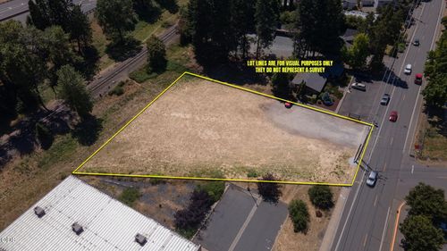 tl1303-202 W Main Street, Rogue River, OR, 97537 | Card Image
