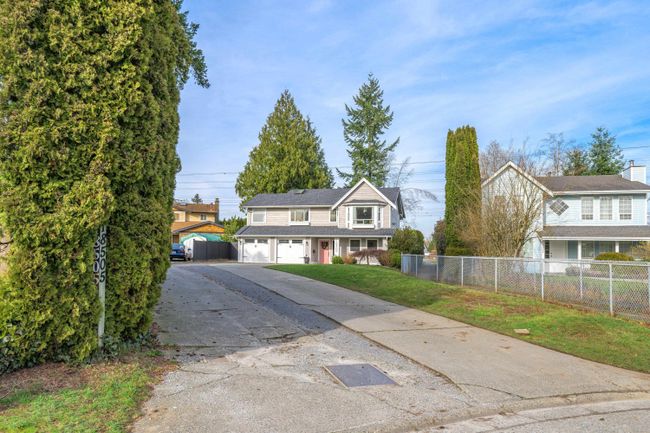 18509 58 A Avenue, House other with 4 bedrooms, 4 bathrooms and 6 parking in Surrey BC | Image 3