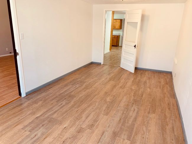 A - 106 N Oak Ave, House other with 3 bedrooms, 2 bathrooms and 2 parking in Luling TX | Image 8