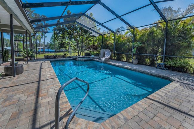 Private pool and spa | Image 39