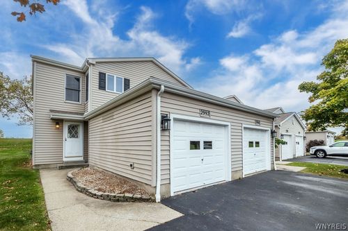 2992 E River Rd, Grand Island, NY, 14072-1985 | Card Image