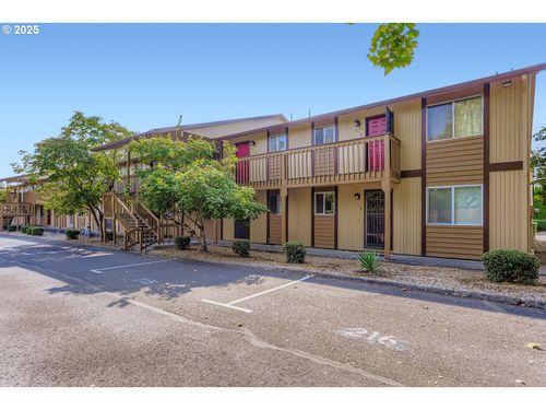 215-3404 19th Ave, Forest Grove, OR, 97116-2030 | Card Image