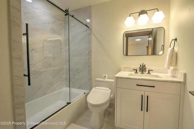 86 Sunrise Ct, House other with 5 bedrooms, 5 bathrooms and null parking in Glenwood Springs CO | Image 28