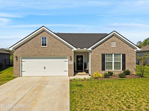 3507 Crimson Cir, Maryville, TN, 37801-9548 | Card Image