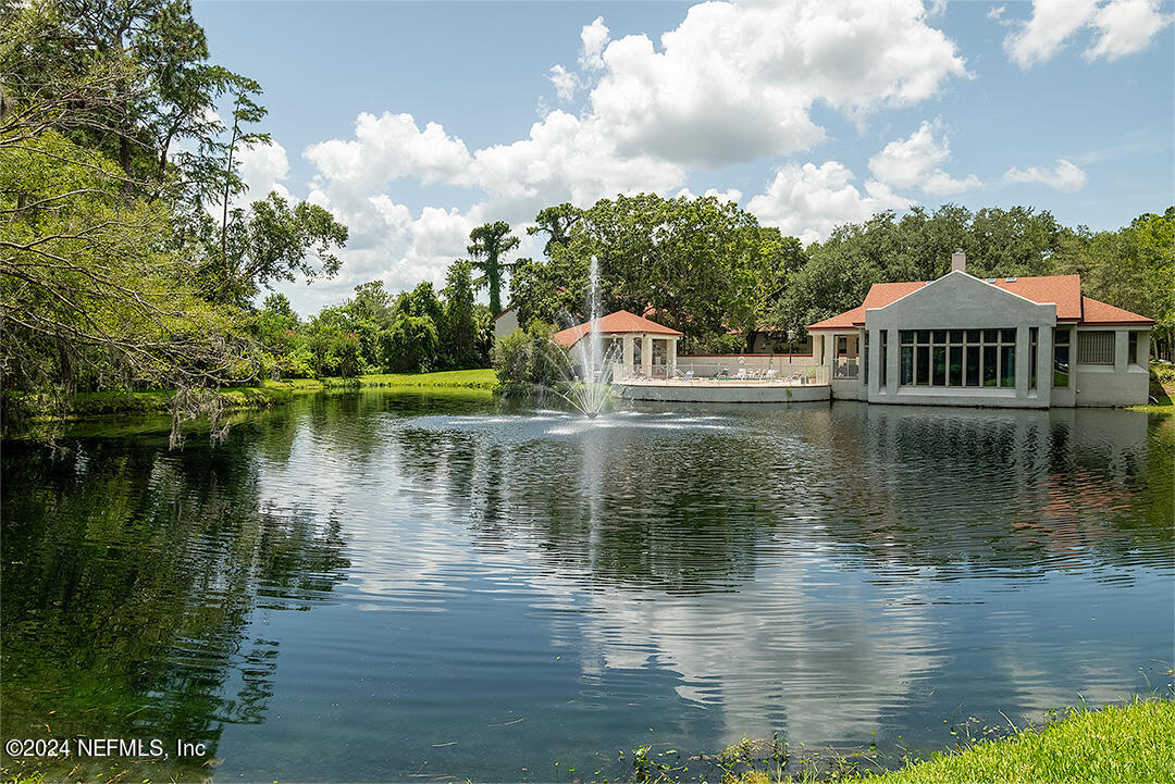 Wood Hill Dr, Jacksonville, FL 32256