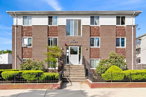 17-70 Mudge St, Lynn, MA, 01902-1216 | Card Image