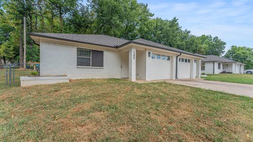 153 Hill St, Farmington, AR, 72730-2947 | Card Image