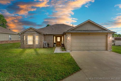 233 Murray Pl, Mannford, OK, 74044 | Card Image