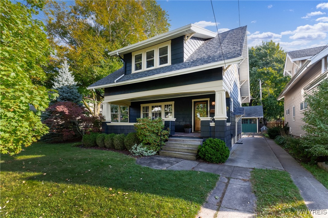 Grove Ave, Lockport, NY 14094