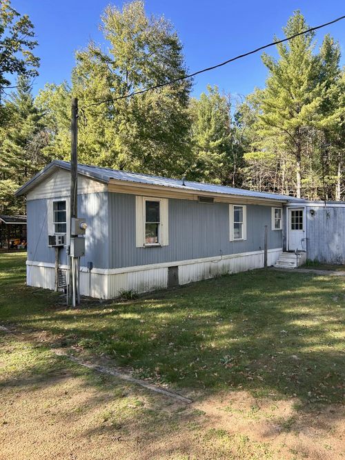 1516 E Rustic Ln, White Cloud, MI, 49349-9775 | Card Image