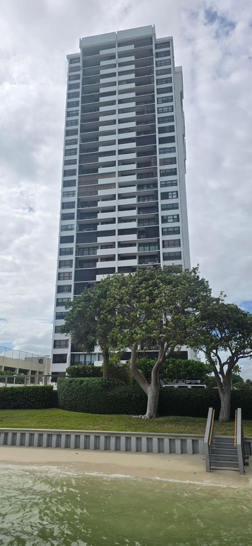 801-5600 N Flagler Dr, West Palm Beach, FL, 33407-2648 | Card Image