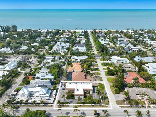 201-940 3rd St S, NAPLES, FL, 34102-6809 | Card Image