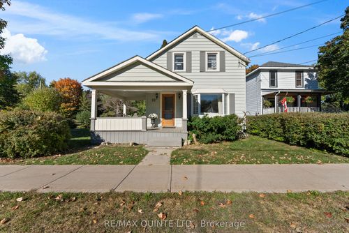 {{alt}} | Card Image