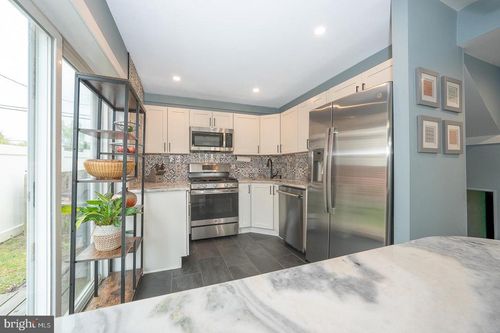 349 Glen Gary Dr, HAVERTOWN, PA, 19083-2714 | Card Image