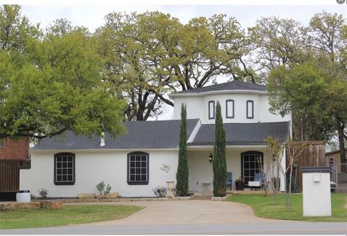 106 E Shady Grove Rd, Grand Prairie, TX, 75050-6644 | Card Image