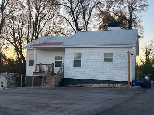 626 Liberty Overlook Dr Ne, Gainesville, GA, 30501-2211 | Card Image