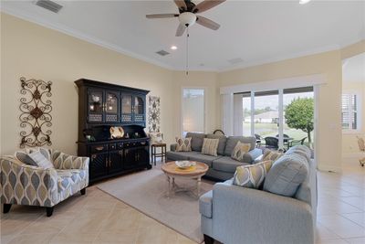 7462 Oak Crest Lane, House attached with 3 bedrooms, 2 bathrooms and null parking in Vero Beach FL | Image 3