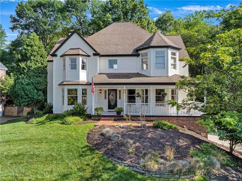 2461 Wedgewood Dr, Wexford, PA, 15090-7717 | Card Image