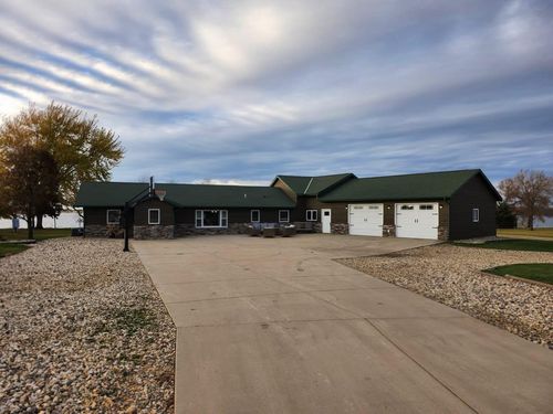 1653 Edgewater Dr, Lake Benton, MN, 56149-4279 | Card Image